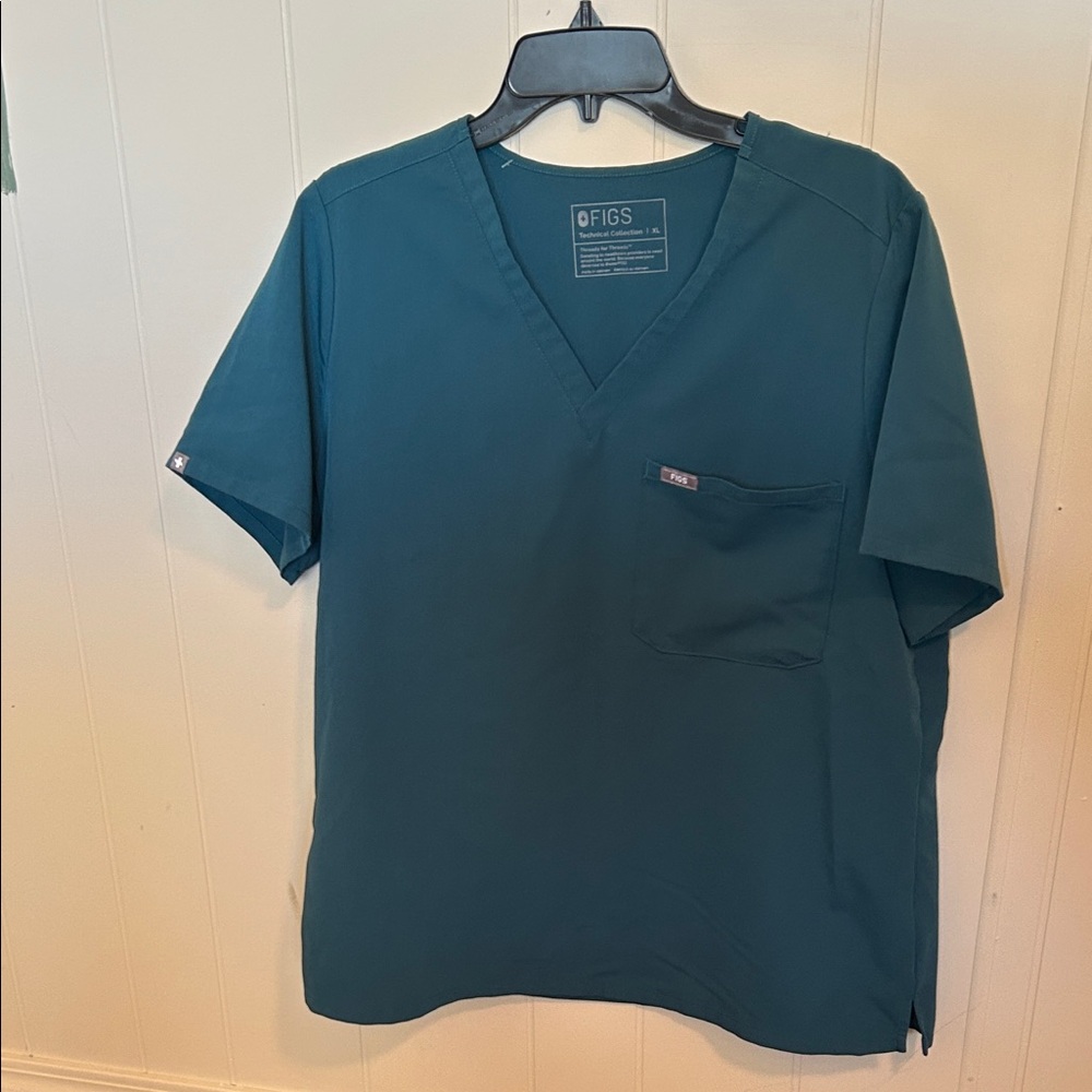 Figs Caribbean Blue  Scrub Top